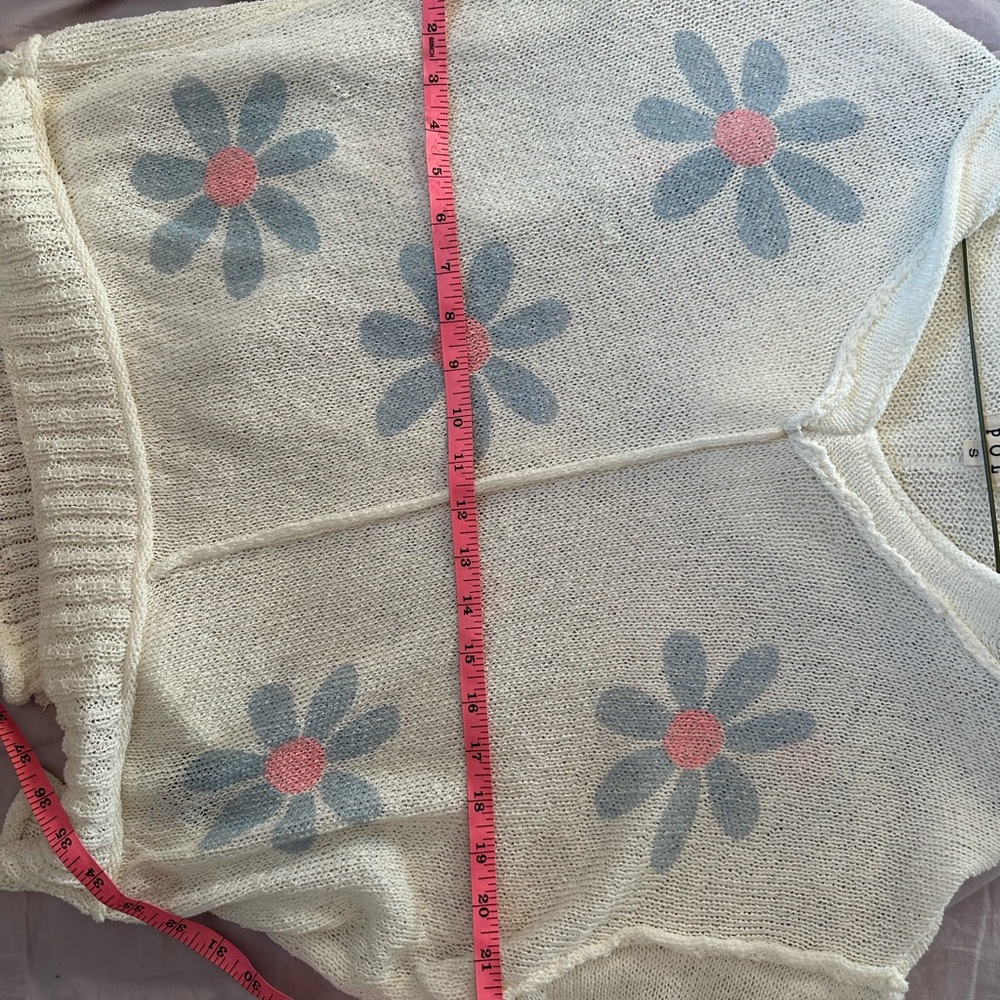 POL Women's V-Neck Knit Jacket - Cream and Blue Floral - Picture 6 of 7